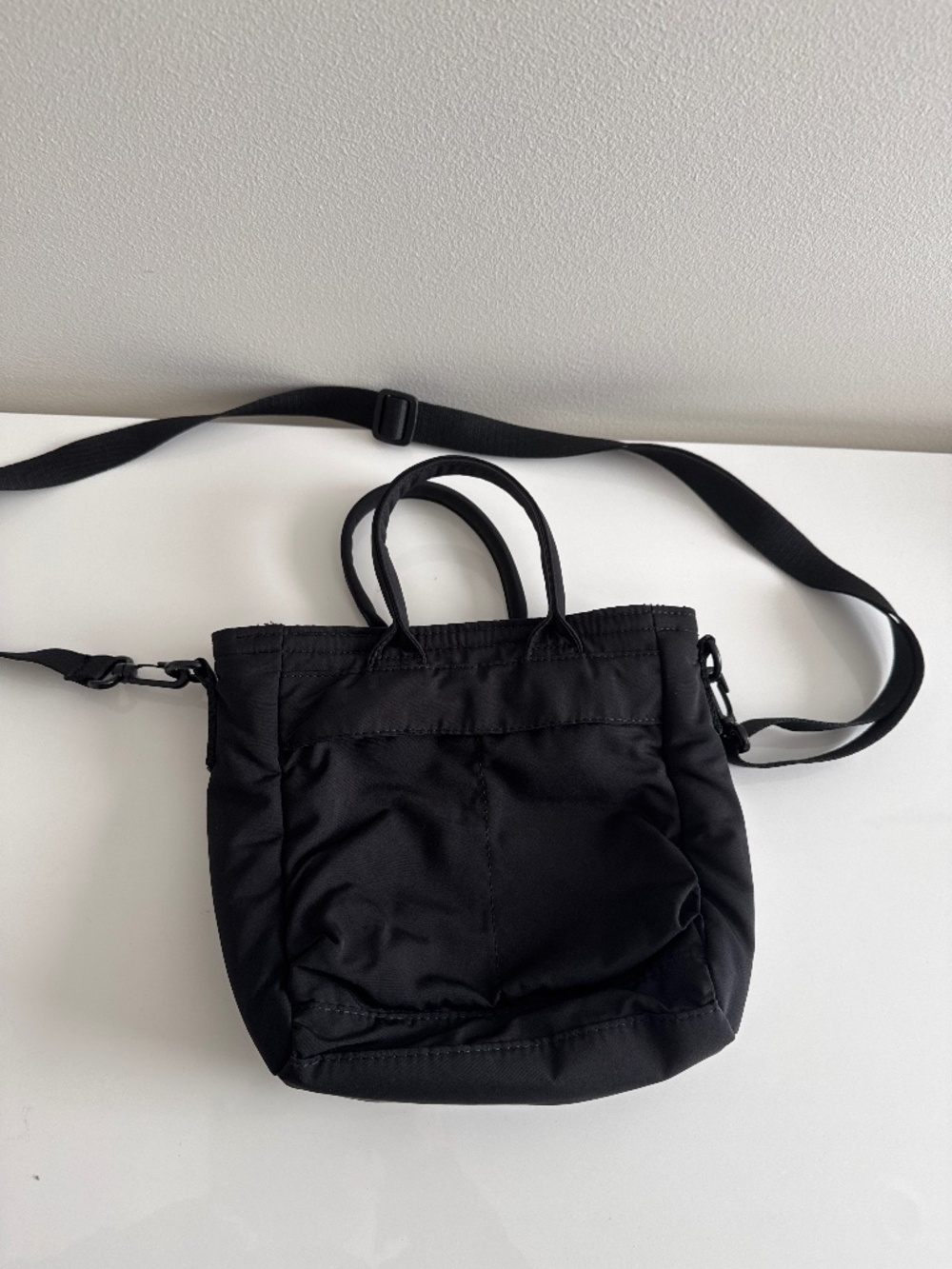 Uniqlo 2 way utility mini bag black